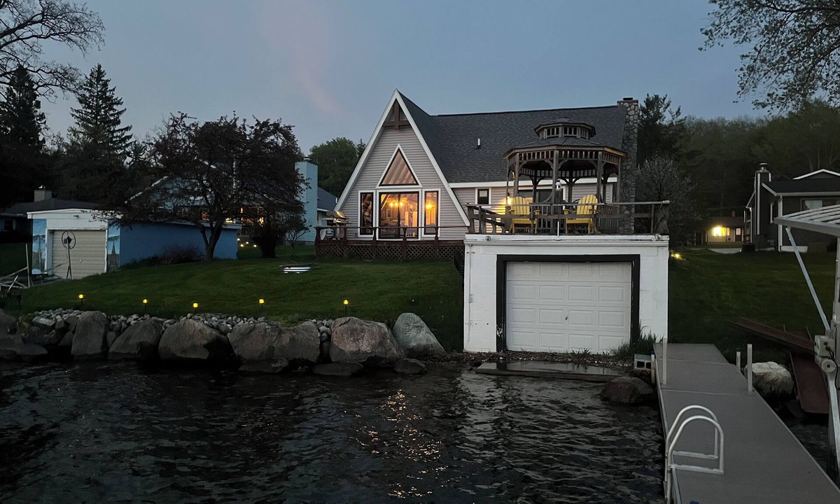 Spruce Cottage | Beautiful lakefront home directly on Hubbard Lake, East Shore