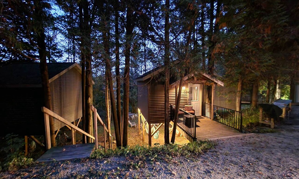 Elba Cabin | Tiny Treehouse Cabin | Bluff Woodlands #2