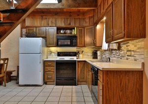 Hemlock Ridge 2B: Charming two floor condo in the heart of Killington. Perfect! in Killington