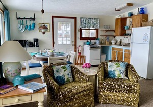 JOLLI-LODGE~Beach Resort in Leland in Lake Leelanau
