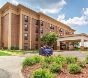 Hampton Inn 