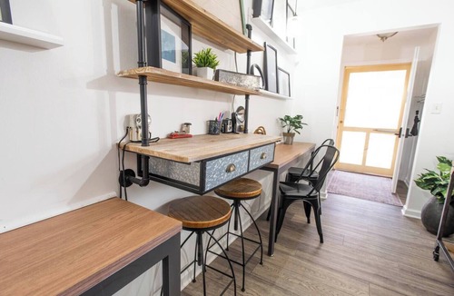 Delaware House | 1 Level| 0.4mi OWU |Patio|24hr Free Parking|Quiet Street|0.2mi Downtown|W/D