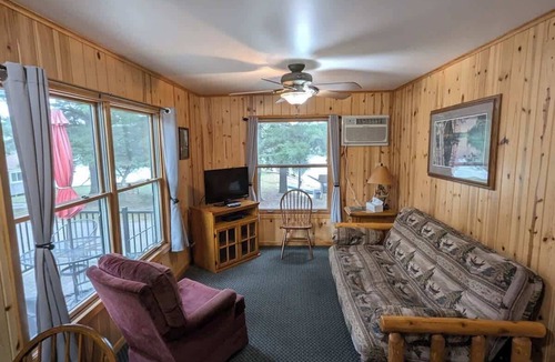 Park Rapids Cabin | 2BR 1BA Cabin #7 Riverside Point Resort