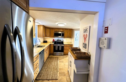 Campground Landing House | Beachfront~Seaside Sea-duction-Dog Friendly