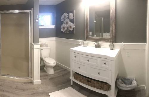 Honor Apartment | Beautiful Couples Getaway in the heart of Sleeping Bear!