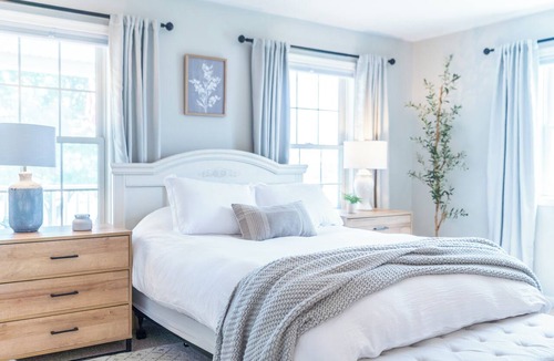 Bowers Beach House | Bowers Retreat - Sleeps 10 - Steps to beach & bars! 10 Minutes to DE Turf!