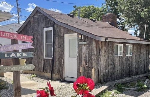 Toledo Cabin | "Captains Hideaway" Unique Tiny House Lake Cabin!