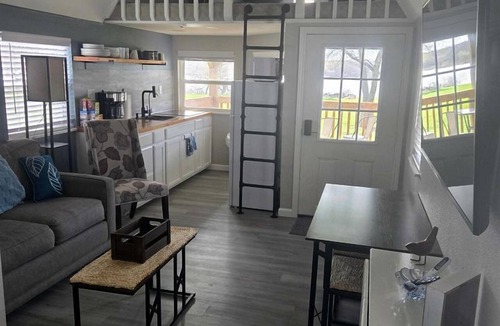 Little Elm Cabin | Cozy Lakefront Cabin with Private Beach Access Near Little Elm Beach, Little Elm TX