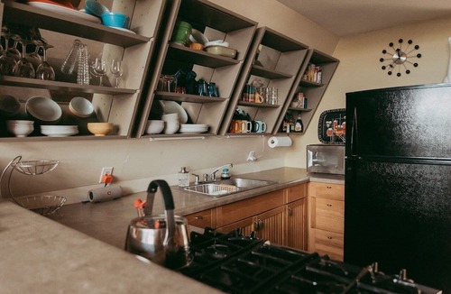 Battle Creek Cabin | Cute Mid-Century Cottage on Fine Lake!