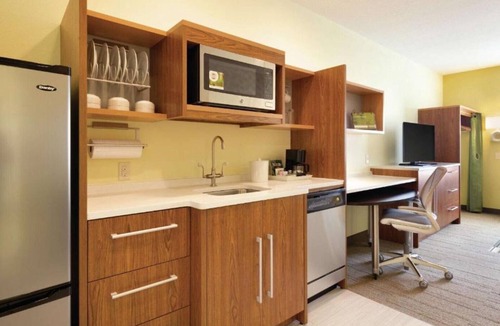 West Bloomington House | Family fun and Minneapolis nature are in bloom
