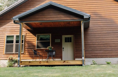 Dundee Cabin | Forest Stream Suite: Luxury Suite in Amish Country, Ohio