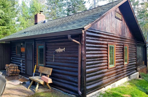Grayling Cabin | Grayling MI - Fisherman's Log Cottage on the Holy Waters of the AuSable River