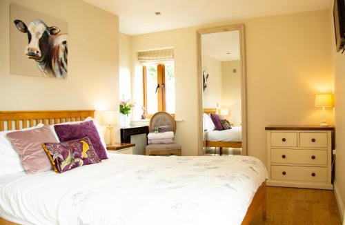 Cleeve Cabin | Hillcroft Accommodation