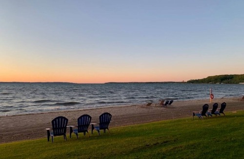 Traverse City Condo | Lake Michigan Beach condo Traverse City East Bay