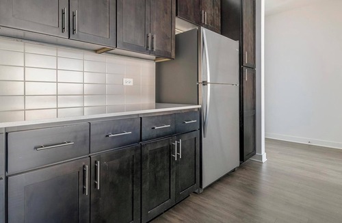 Schaumburg Apartment | Landing | Modern 2BD, Yoga Studio, Pool