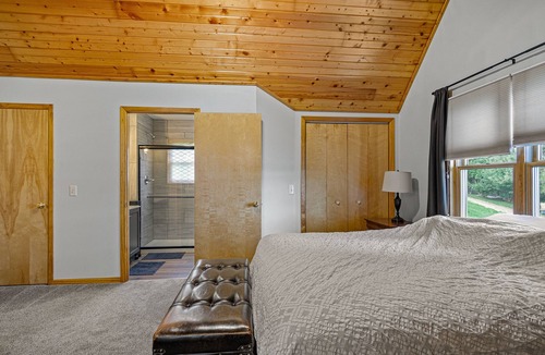 New Auburn Cabin | Loon Landing - A Quiet Northwoods Cabin on Chain Lake - New Auburn, WI