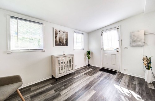 Forestview House | Modern 2Bdrm Westchester Home with brand-new out door HOT TUB