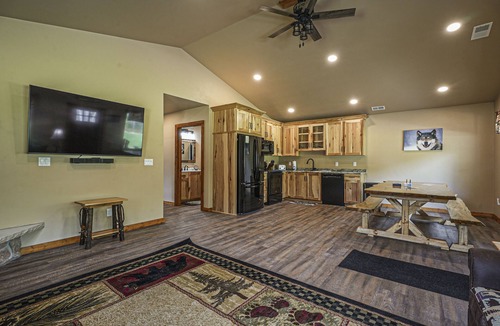 Conover Cabin | Modern dog-friendly cabin with hot tub, gas fireplace, patio, grill, & washer/dr