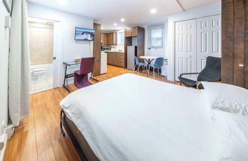 Desjardins Apartment | Near the Ferry | Studio de charme