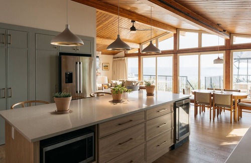 Markerville Cabin | Newly Renovated Luxury Lake Front Cottage with Private Dock and boat lift