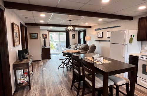 Eagle River Cabin | On the Eagle River Chain, Pier Slip, Kayaks, Wi-fi, AC, On Snowmobile Trail