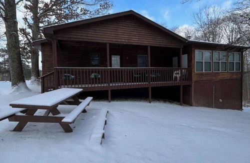Eckerty Cabin | Patoka Lake Solarium #16 at Patoka 4 Seasons Resort