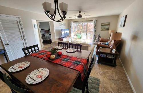 Kaiser House | Peaceful 1st floor lakeside condo minutes from Osage Beach and Ozark State Park