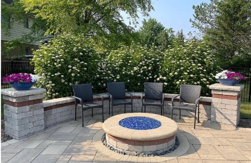 Forestview House | Pool single family house - Spacious 5-bedroom house in peaceful Orland Park