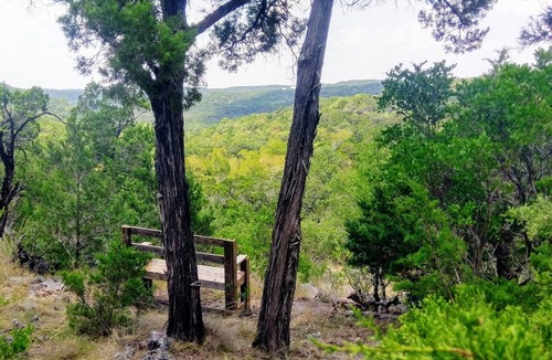 Pipe Creek Cabin | Quaint & Secluded Tiny House w/farm-fresh Breakfast & Beautiful Views!