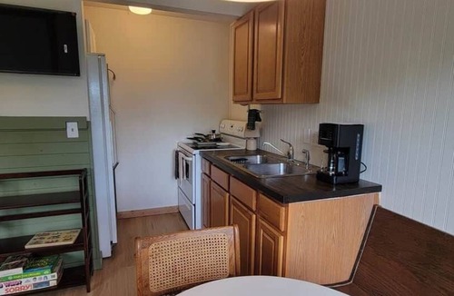 Poynette House | Riverfront Lodging. Beach, hike, ski, explore, relax. #2
