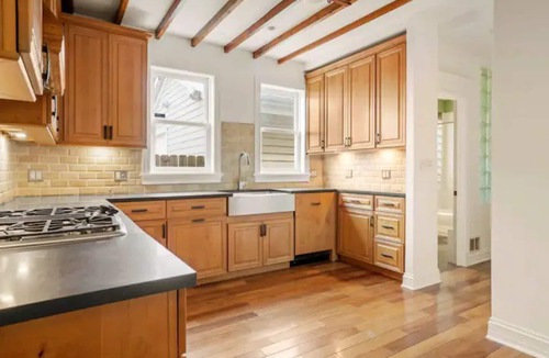 Roscoe Village House | Roscoe Village | 8 Blocks to Wrigley