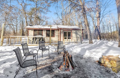 Crivitz Cabin | Rustic Private Cottage - The Perfect Woodland Retreat but just Minutes to Town by RedAwning