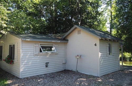 Honor Cabin | Sleeping Bear Riverside Cabins - Cabin #4