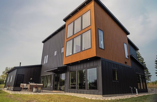 Starbuck House | Spacious & luxurious 5-bedroom house with amazing views of Lake MInnewaska!