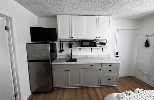 Carleton Place Apartment | Studio with kitchenette in downtown Carleton Place.