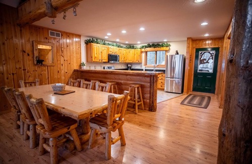 Babbitt Cabin | The "Grand Dame" of Timber Bay