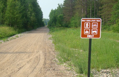 Pickerel Cabin | Year-round cabin, wooded riverfront on Lily River, WiFi, Central A/C, ATV Trails
