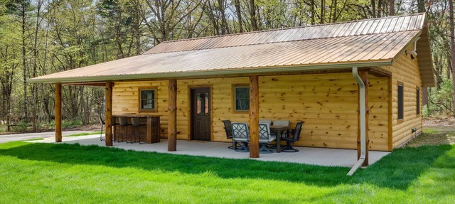 1/2 Mi to Lake Arbutus: Cabin w/ATV Trail Access in Hatfield