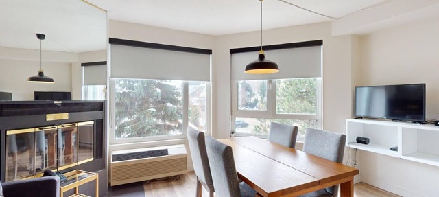1-304 : Superior Studio - sleeps 4. in Beaupré
