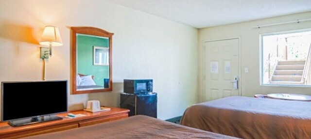 3 Accommodations near Recreation Park | 2 Queen Beds | Free Parking in Turner County