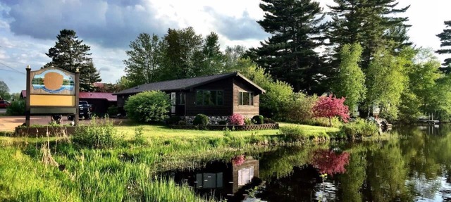 4 bedroom, 2 bath on Lake Mohawksin in Tomahawk in Tomahawk