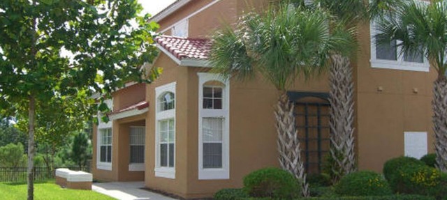 4 Bedroom Villa 2 Miles from Disney Entrance Kissimmee off Us192 in Kissimmee