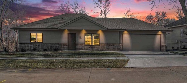 Accessible Escape- Completely Handicap accessible! in Council Bluffs