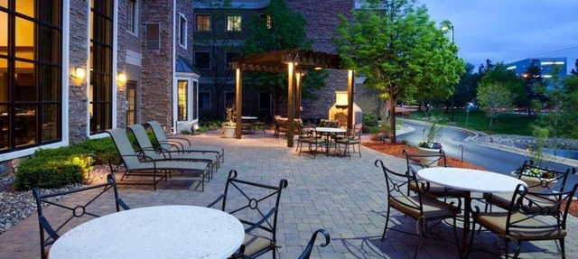 Accessible Studio | Free Breakfast, Pool & Hot Tub in Bloomington