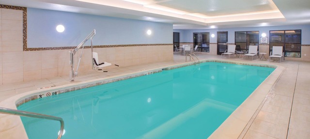 Accessible Studio Suite w/Kitchen & Breakfast in Benton Harbor