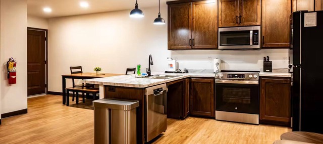 ADA Accessible Brillion 2‑Bedroom Suite w/Full Kitchen Near Ariens – Unit #1 in Brillion