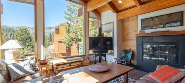 Alpine Meadows Beauty with 6 BR/6 BA in Alpine Meadows