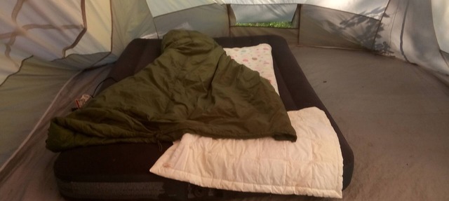 Backyard Tent Wakling distance to the beach in Kenosha