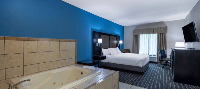 Baymont by Wyndham Kirksville University Area in Kirksville