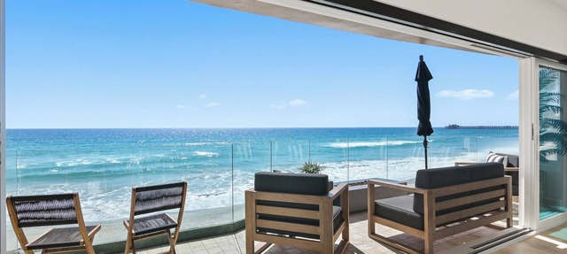 BEACHFRONT BOHO DREAM SLEEPS 20! Luxury 8 Bedroom 9 Bath Home Steps from Water in Oceanside